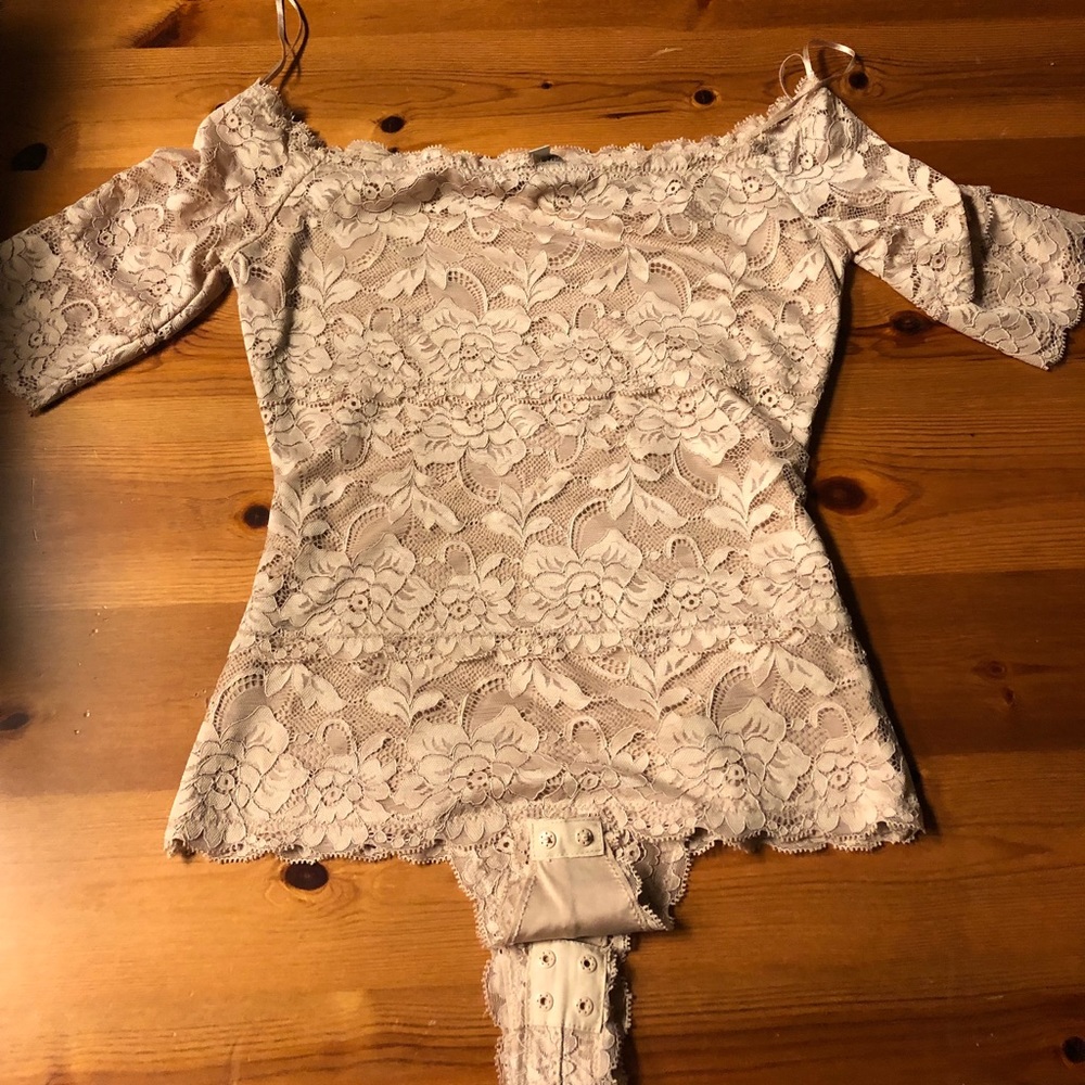 Dusty pink bodysuit by Guess